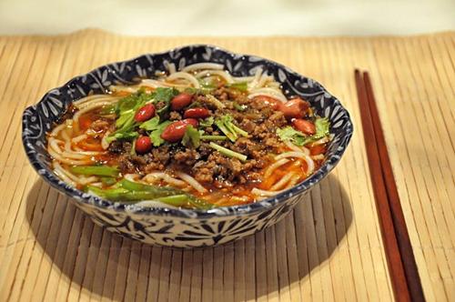 挑逗味蕾的这6大云南美食,云南这8道美食让皇帝都爱不释口