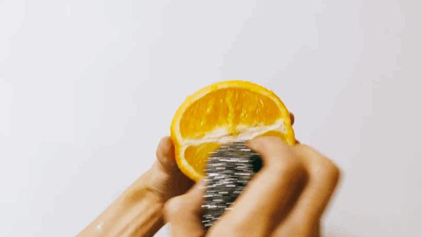 越痛越舔,越舔越痛,舔溃疡是不会有好下场的