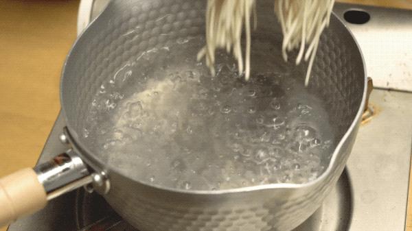 请了百万设计师的沈大成网店,我吃了个通关