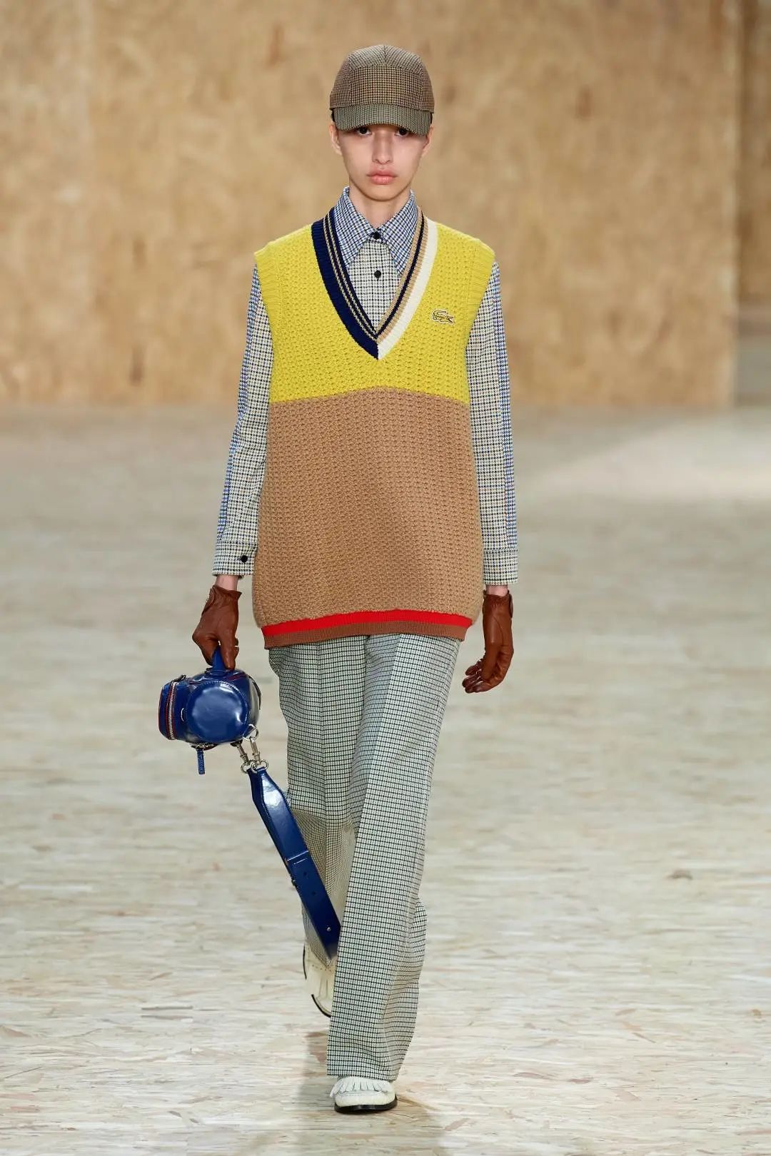 zara鑳屽績绌挎惌,zara鐗涗粩鑳屽績绌挎惌