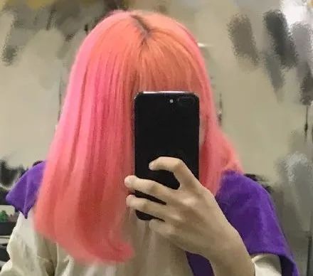 不要在家自己染发,千万不要自己在家染发