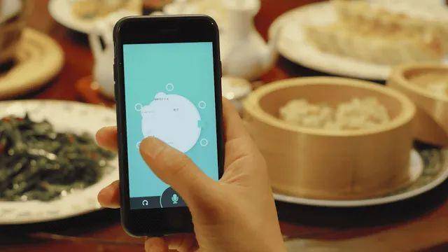 日本人为了吃饭设计的神器,为了方便自己吃饭做了一个机器