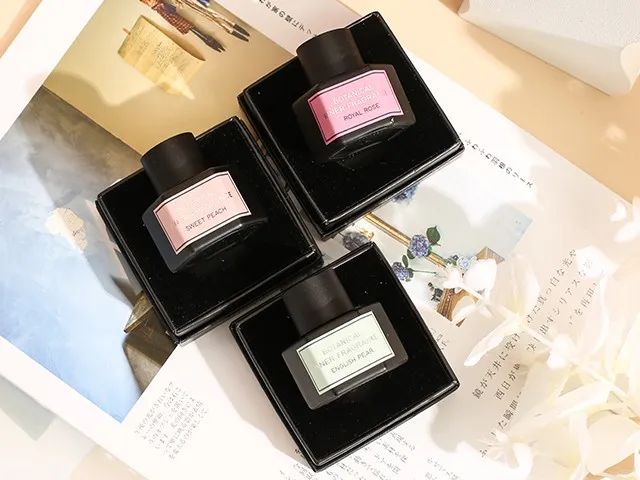 抗菌效果高达99.99%！滴在*裤内**上的香水，去除异味，还能辅助抑菌