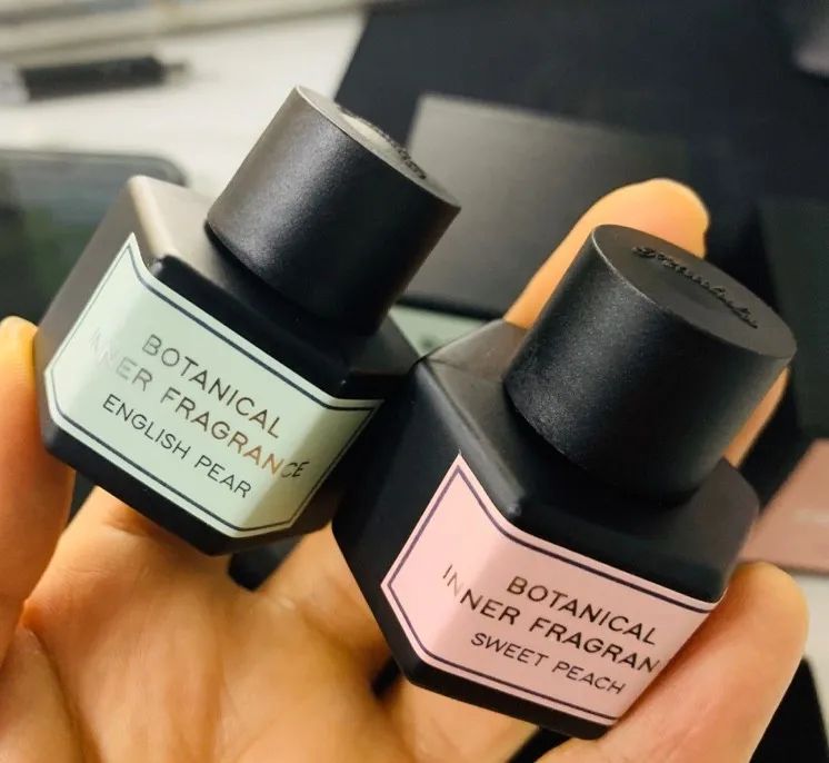 抗菌效果高达99.99%！滴在*裤内**上的香水，去除异味，还能辅助抑菌