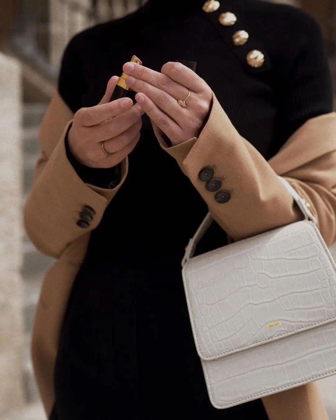 比较实惠的设计师品牌包包,设计师品牌的包包推荐