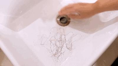 头发烫坏了干枯毛躁怎么梳好看,一梳到底干枯毛躁头发护理