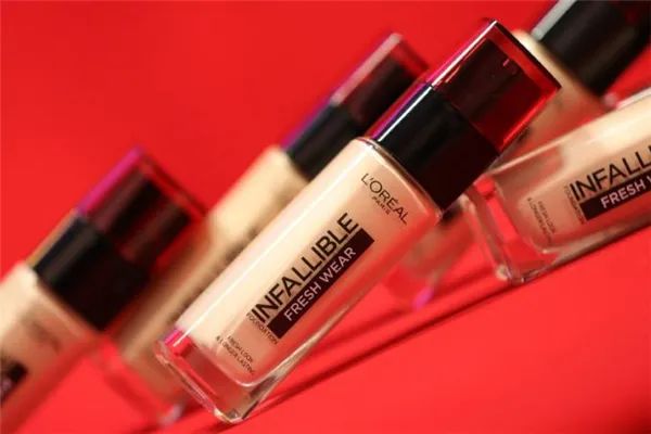 你是什么脸型就选什么刘海，选错真的很丑