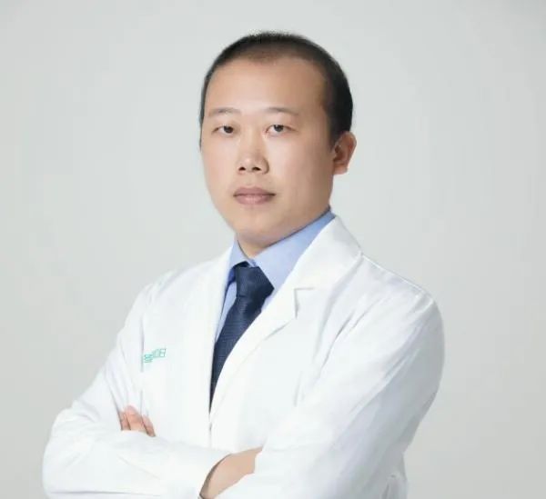 神经外科帕金森义诊宣传报道,医院开展帕金森日宣传义诊活动