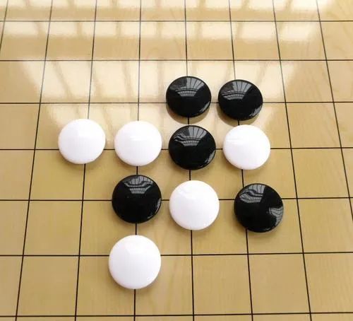 五子棋必胜玩法谁都打不败,怎么破五子棋的各种套路