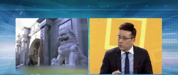 那个对着邻居家吐痰的闵行老人，拿他怎么办？律师给了建议