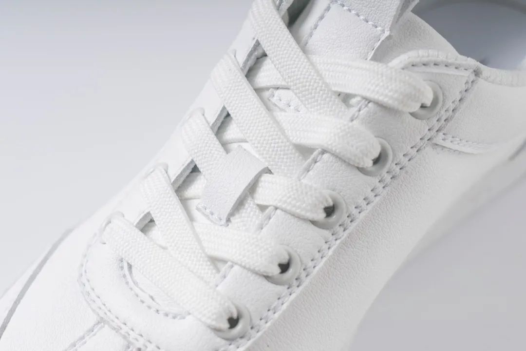 百年老牌的小白鞋,英国小白鞋免鞋带