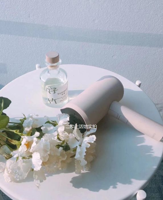 就为了每天偷懒几分钟，千元级大牌也让你穿出廉价感