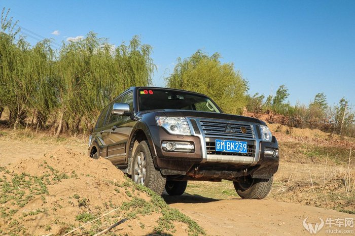 三菱帕杰罗进口第五代试驾,三菱帕杰罗极限测试