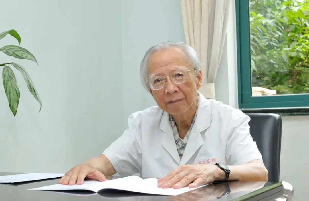 黄振翘死亡原因,上海名中医黄振翘