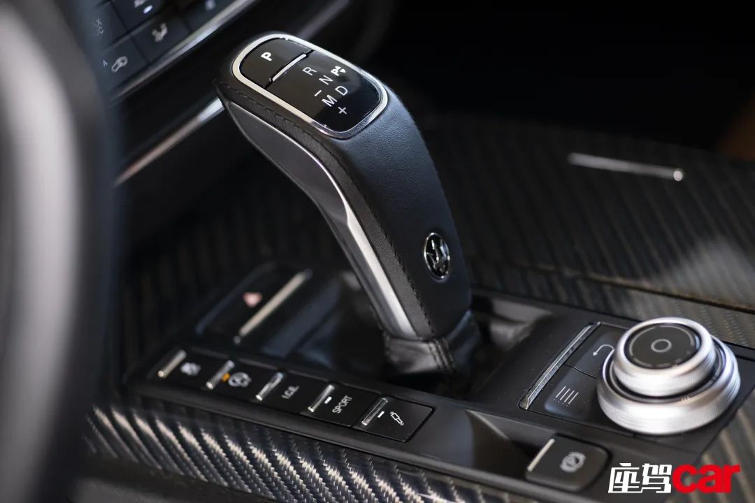 钢铁森林中的城市猎人|CARREVIEWS