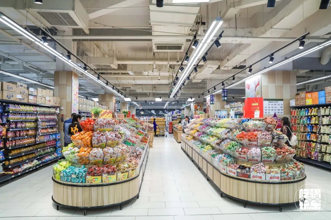 随便搞搞就是1折，消费51元就可抽雅诗兰黛套装，怕就只有吾悦能行了吧