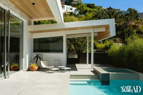 硬汉杰森斯坦森男扮女装,硬汉系列杰森斯坦森保卫家园