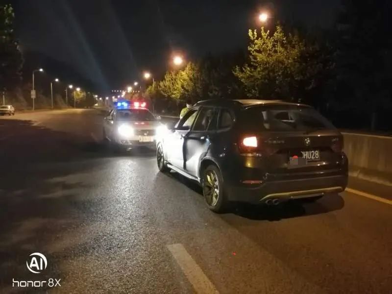 凌晨单行道逆行处罚,夜晚超车道逆行31公里被追责