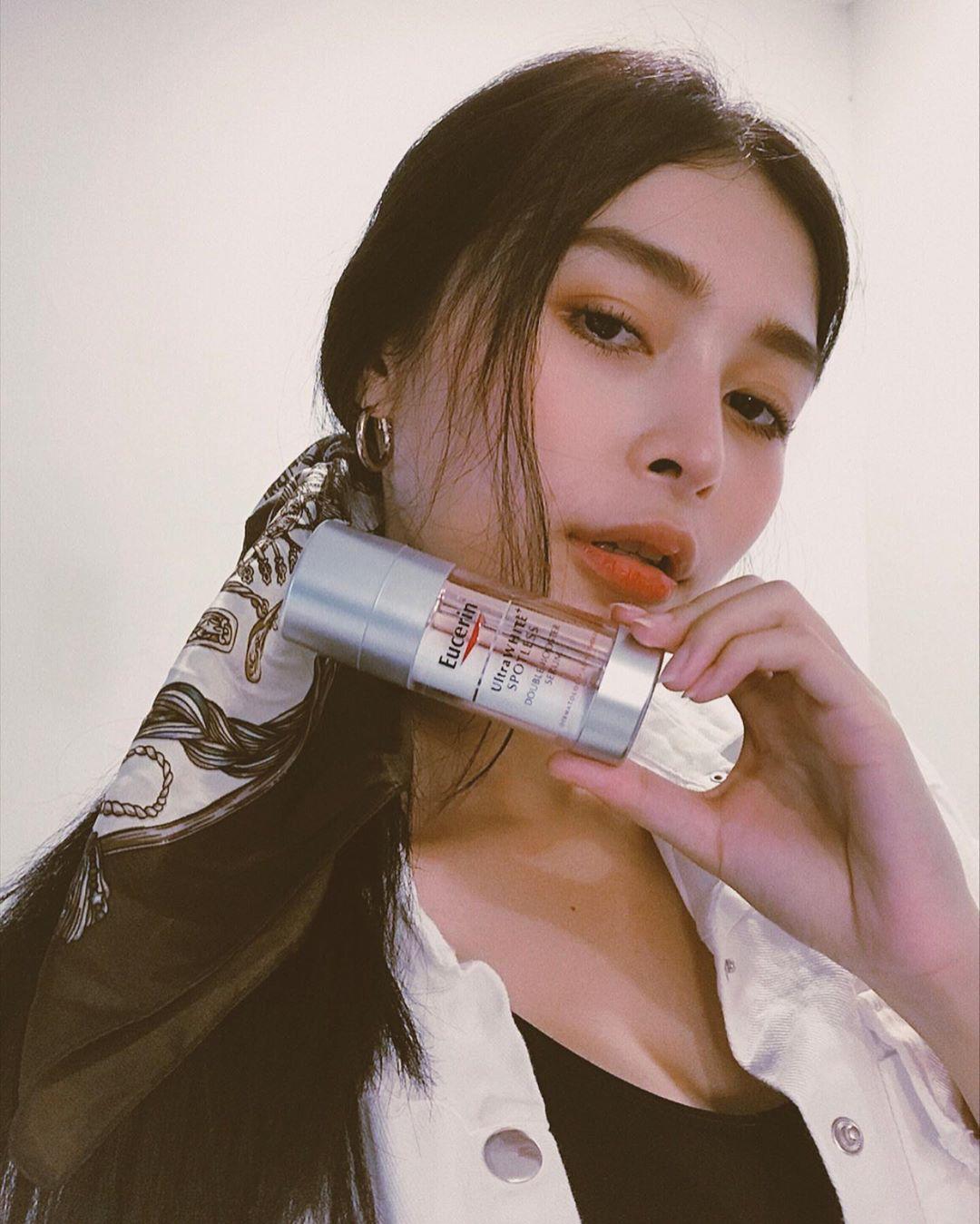 四国混血美女撞脸奥黛丽赫本,马来西亚网红双胞胎姐妹