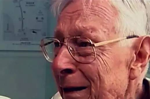 他曾位列中国富豪榜，如今却倾家荡产甘愿为“奴”……