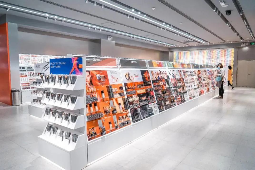 一站配齐,一站配齐共享体验馆