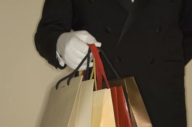 涓彜搴楀ア渚堝搧prada,涓彜濂緢prada