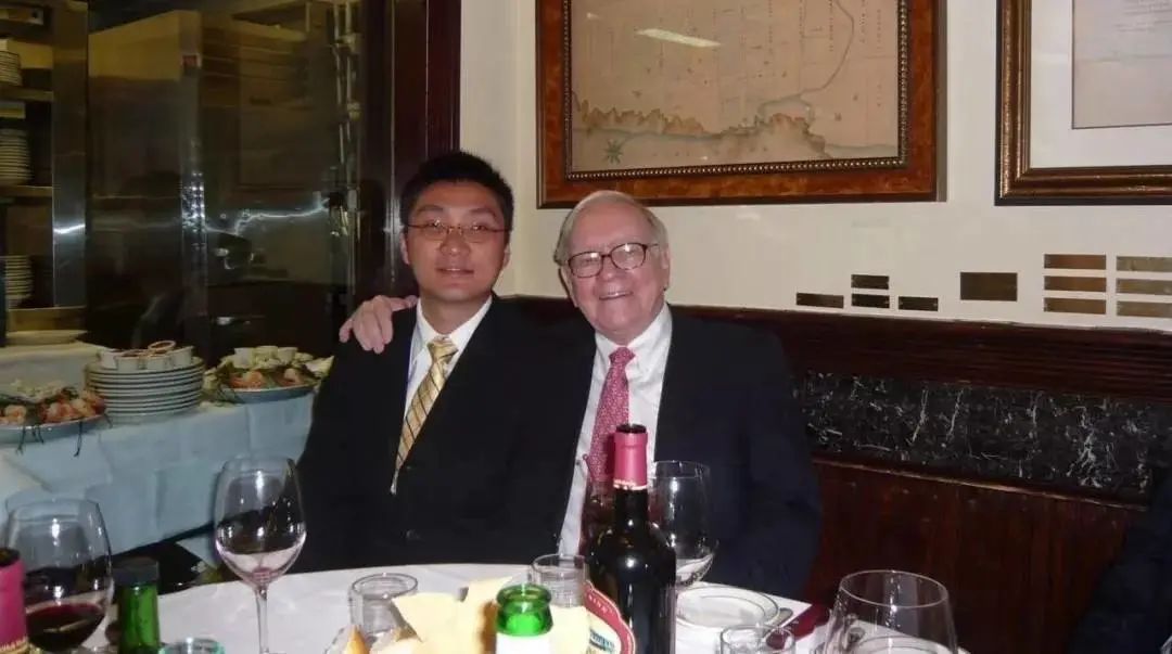 段永平再投拼多多,段永平打高尔夫