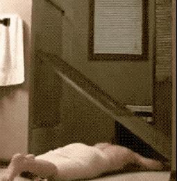 一双能按摩的浴室拖鞋，Q软防滑，好穿到爆，每一步都在保健