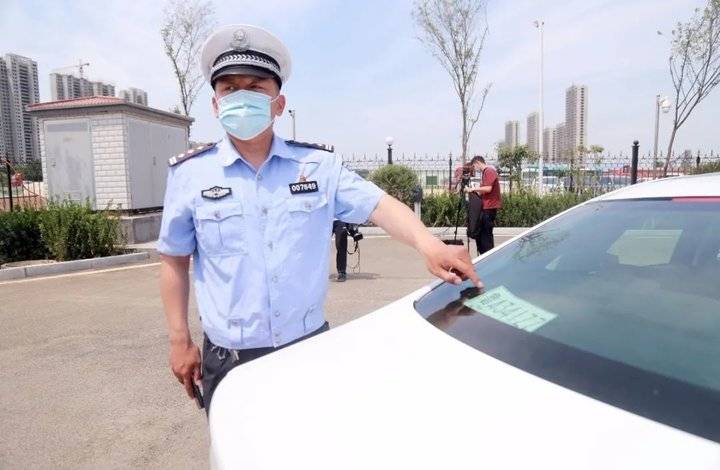 有了牌照还能用临时牌照吗,拿到号牌临牌还能用吗