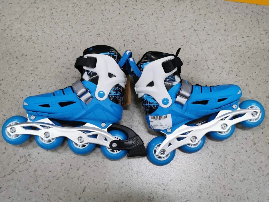 轮滑鞋怎么选比较好,如何判断轮滑鞋合不合格