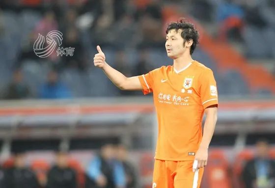 鲁能旧将为家庭放弃鲁能梯队工作，现担任小学教练月薪四千