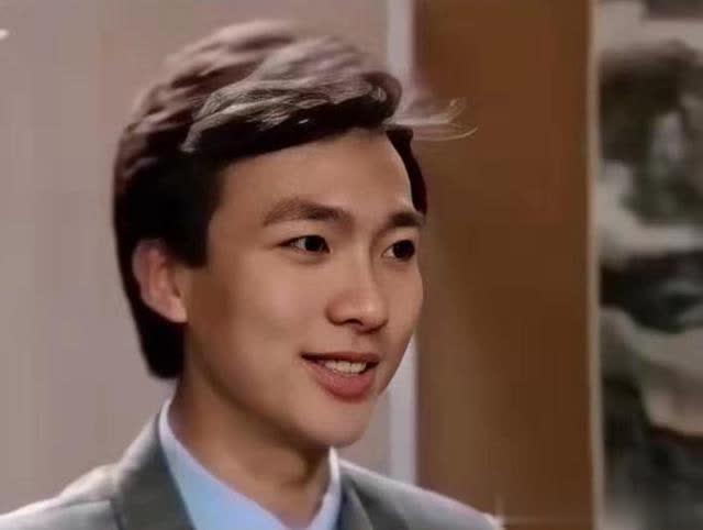 康辉热搜新闻联播,康辉的热搜