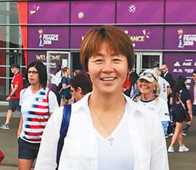 高虹踢足球,高虹谈男足