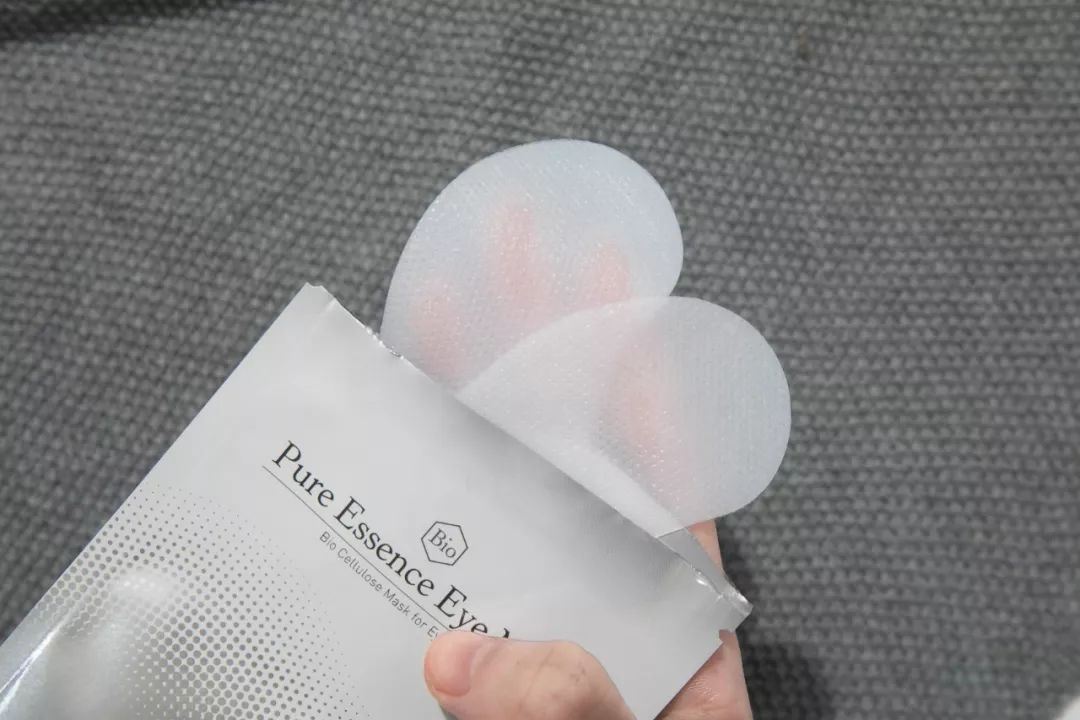 超微小气泡毛孔吸尘器使用方法,毛孔吸尘器去黑头收缩毛孔