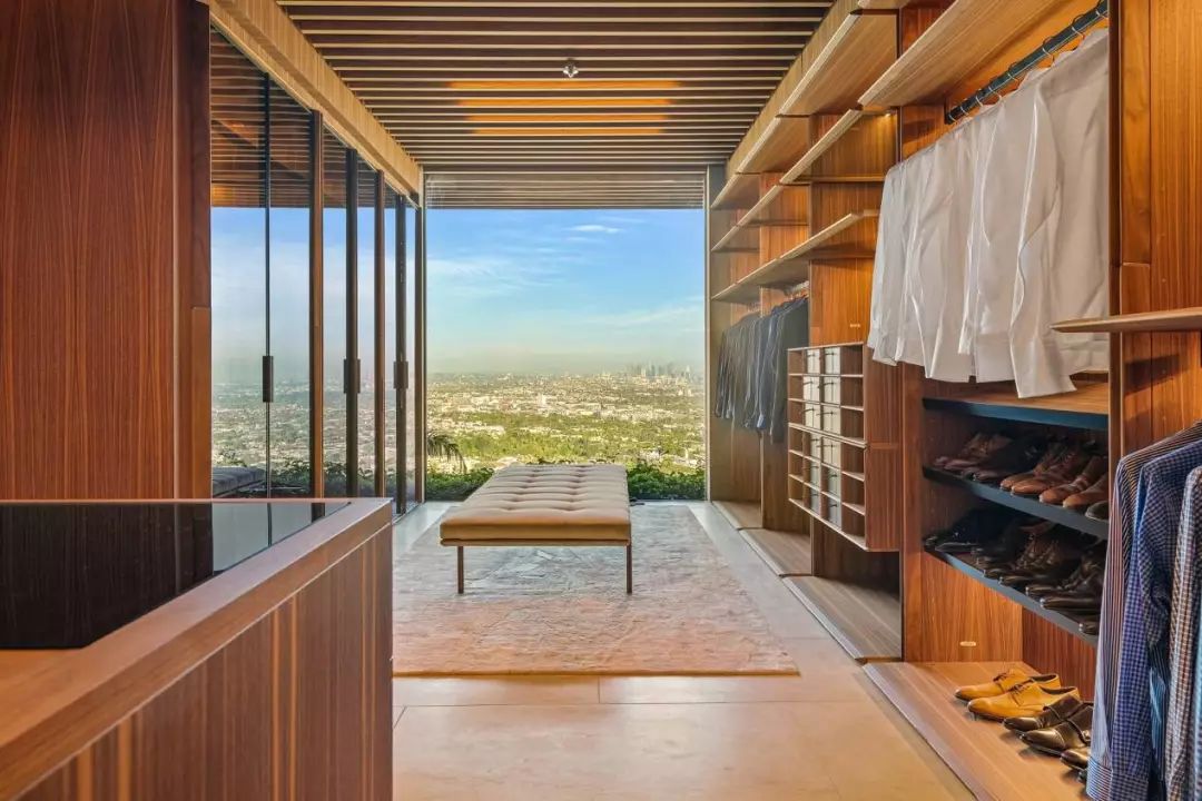 给大家介绍一下3000万的豪宅,价值10亿这样的豪宅你见过吗