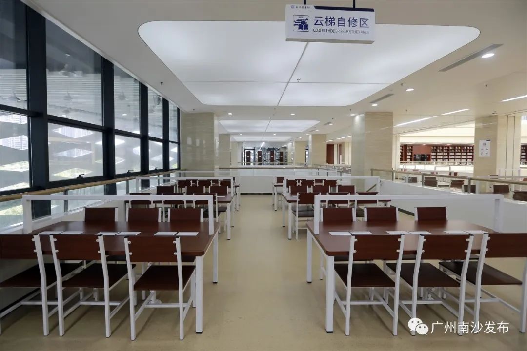 南沙新图书馆,南沙图书馆迎客