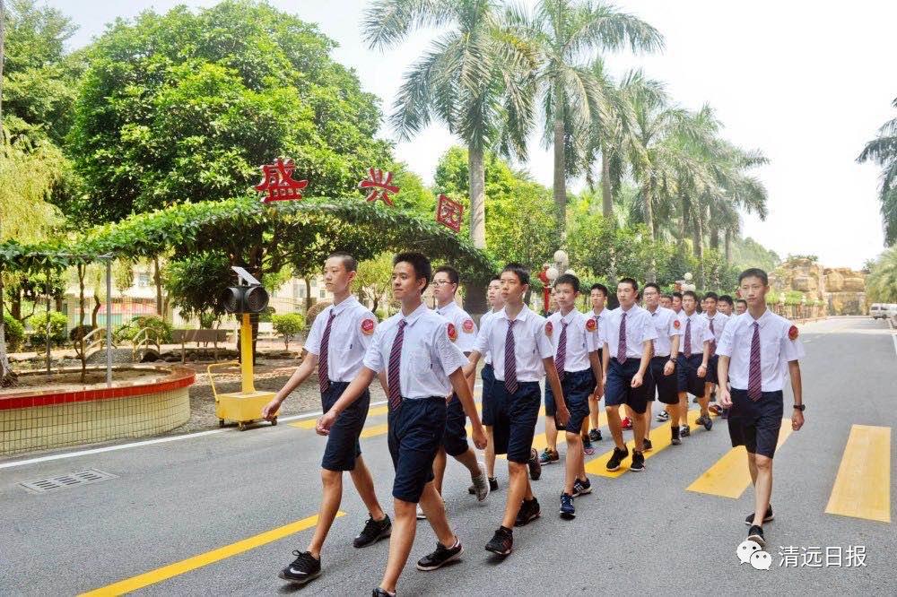 清远盛兴中英文学校高中部环境,清远市盛兴中英文学校好吗