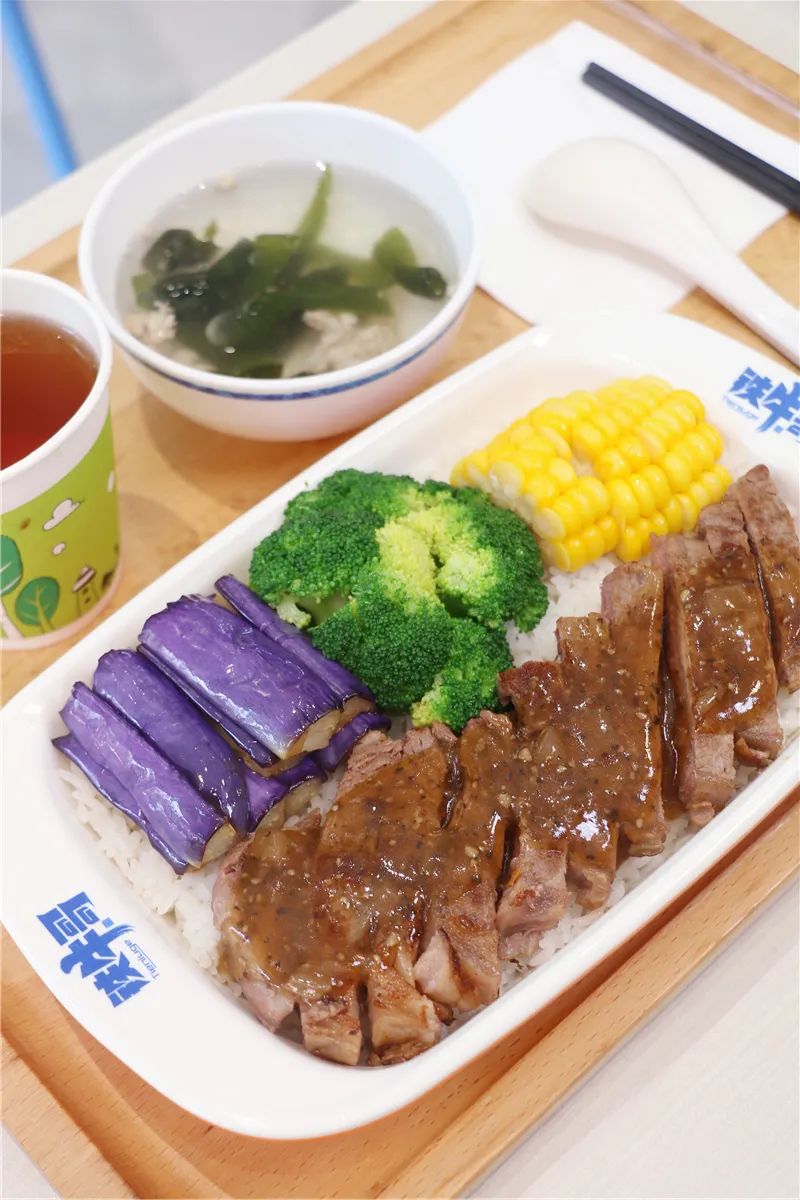 午餐吃什么牛排好吃又简单,晚餐吃什么牛排比较好吃