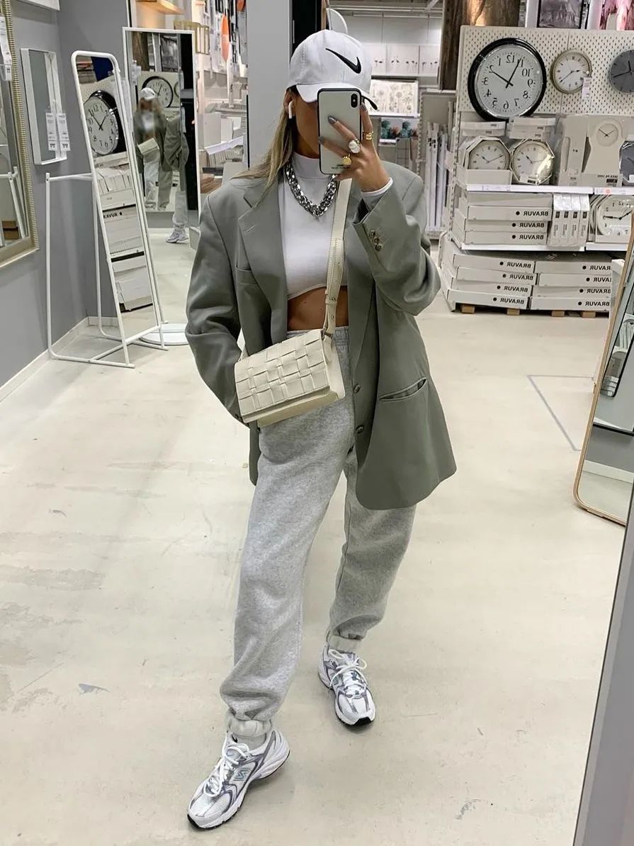 别追BM风了，今年做个NIKE女孩吧