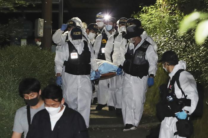 首尔市长上吊自杀：被前秘书指控性骚扰，发送只穿*裤内**的不雅照片