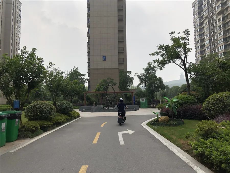 两年房价涨1100卖出赚多少,两年涨20万的房子