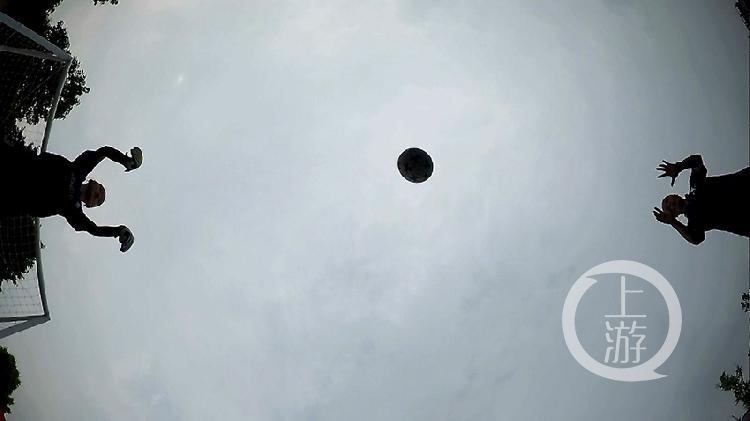 梦想踏上征程流动儿童的足球夏令营开营啦