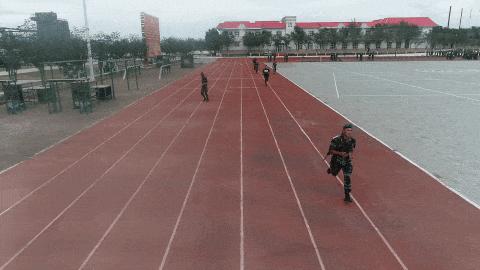 嘿，战友！这纪录你敢来破吗？