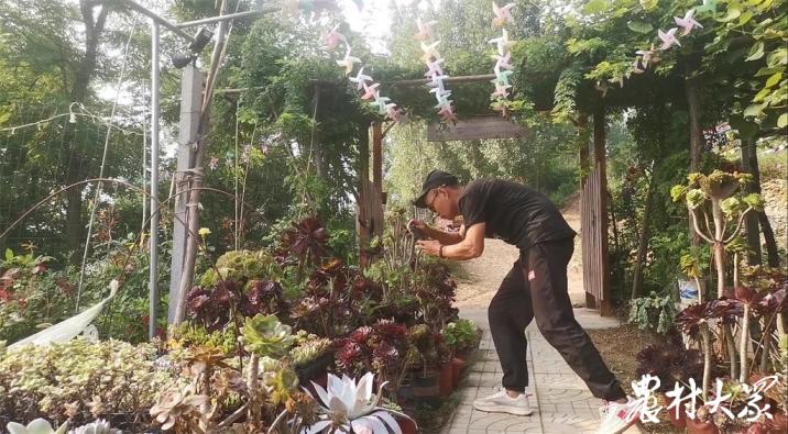 被短视频改变的乡村主播：从村里异类到网络红人，生存远比面子重