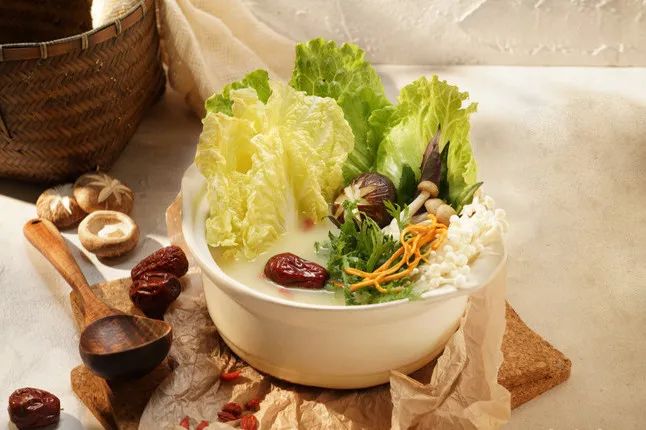 乘风破浪的姐姐们入场,乘风破浪的姐姐们齐现身