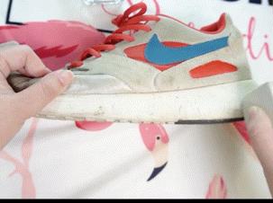 鞋子脏很久的污渍怎么洗掉,浅色鞋脏了怎么洗干净