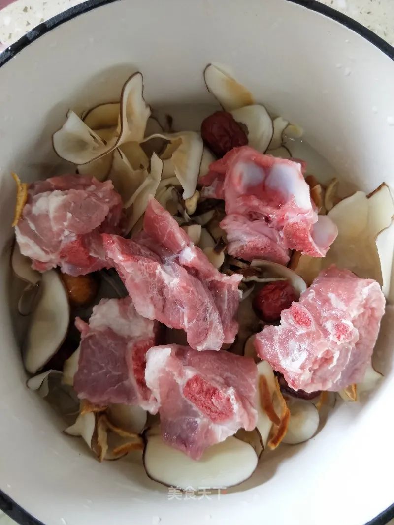 一碗梨汤,秋燥来做一个小吊梨汤