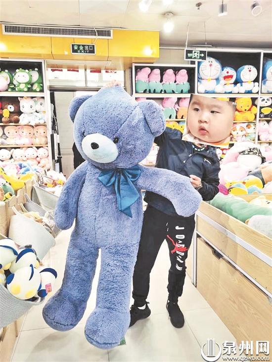 无所不能的跑腿小哥写作业原视频,无所不能的跑腿小哥写作业