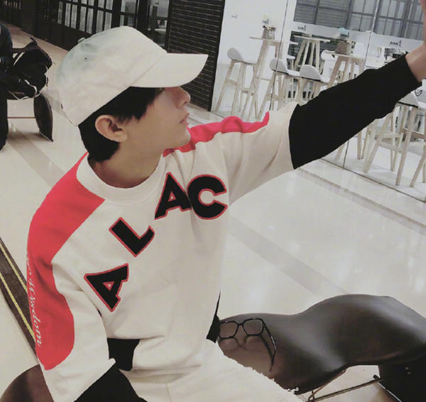 琉璃让成毅受的委屈,琉璃被浇开水后续