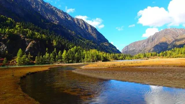 7-8月份甘孜旅游最佳地方,正是赏景好时节